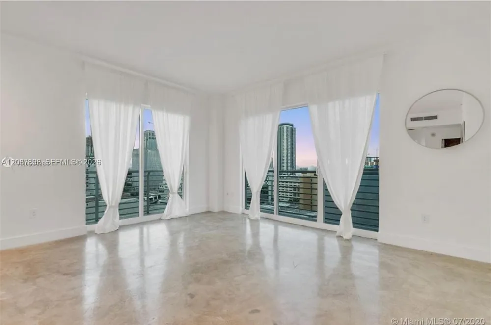 234 NE 3rd St #1701 Miami, FL 33132