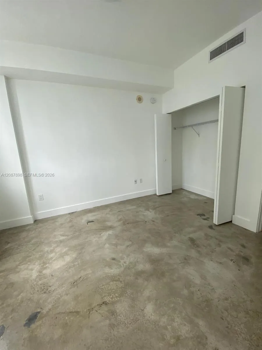 234 NE 3rd St #1701 Miami, FL 33132