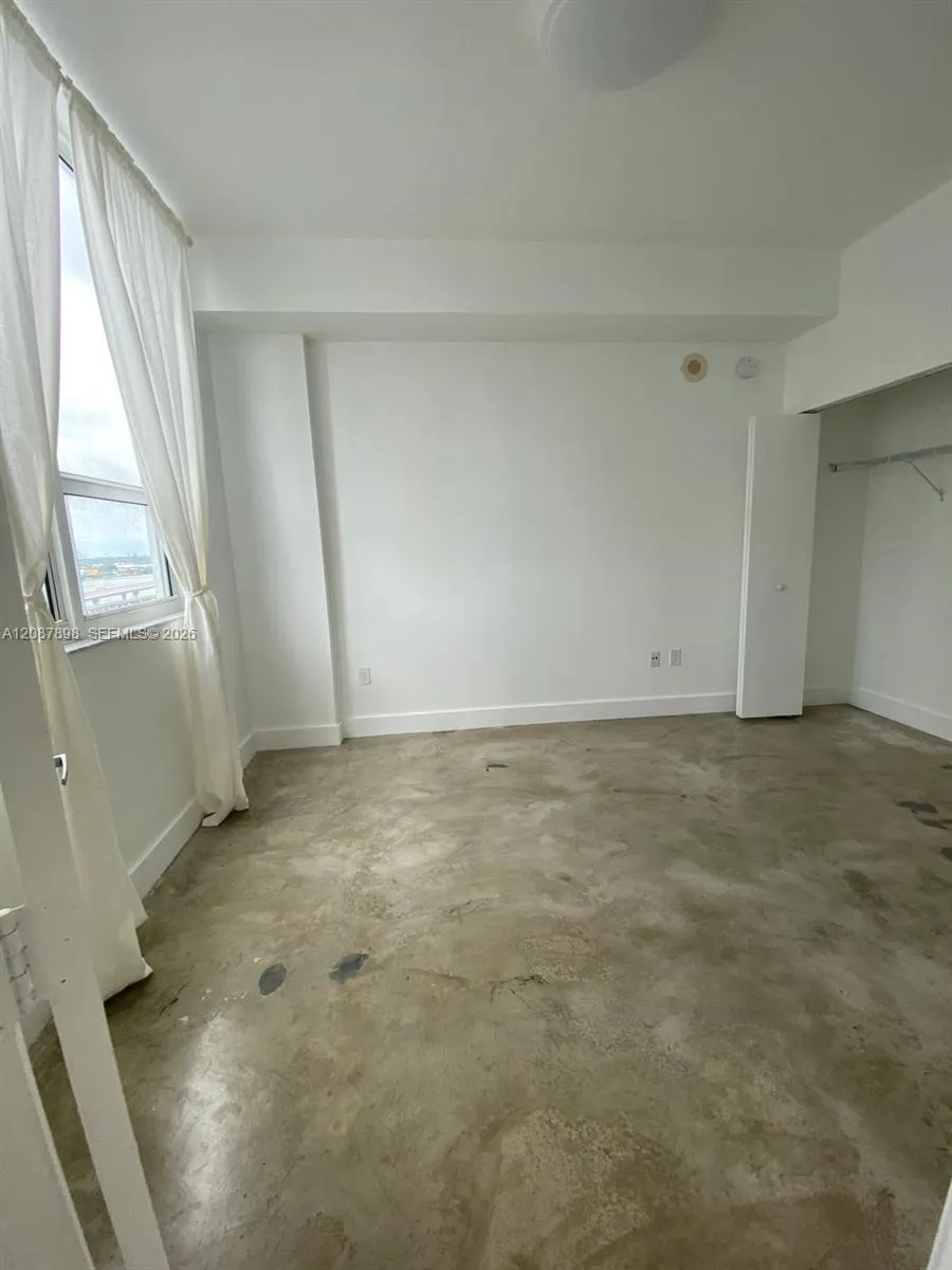234 NE 3rd St #1701 Miami, FL 33132