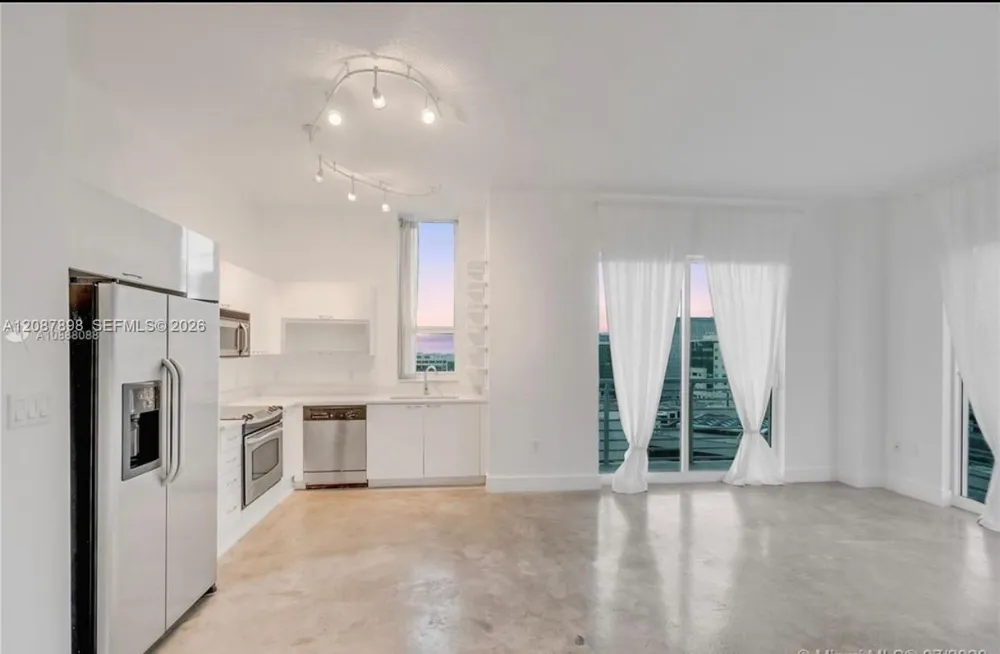 234 NE 3rd St #1701 Miami, FL 33132