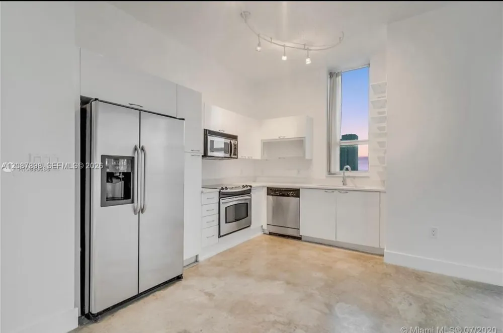 234 NE 3rd St #1701 Miami, FL 33132