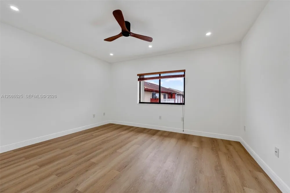 11115 W Okeechobee Rd #118 Hialeah Gardens, FL 33018