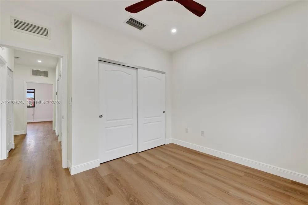 11115 W Okeechobee Rd #118 Hialeah Gardens, FL 33018