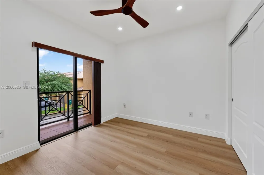 11115 W Okeechobee Rd #118 Hialeah Gardens, FL 33018