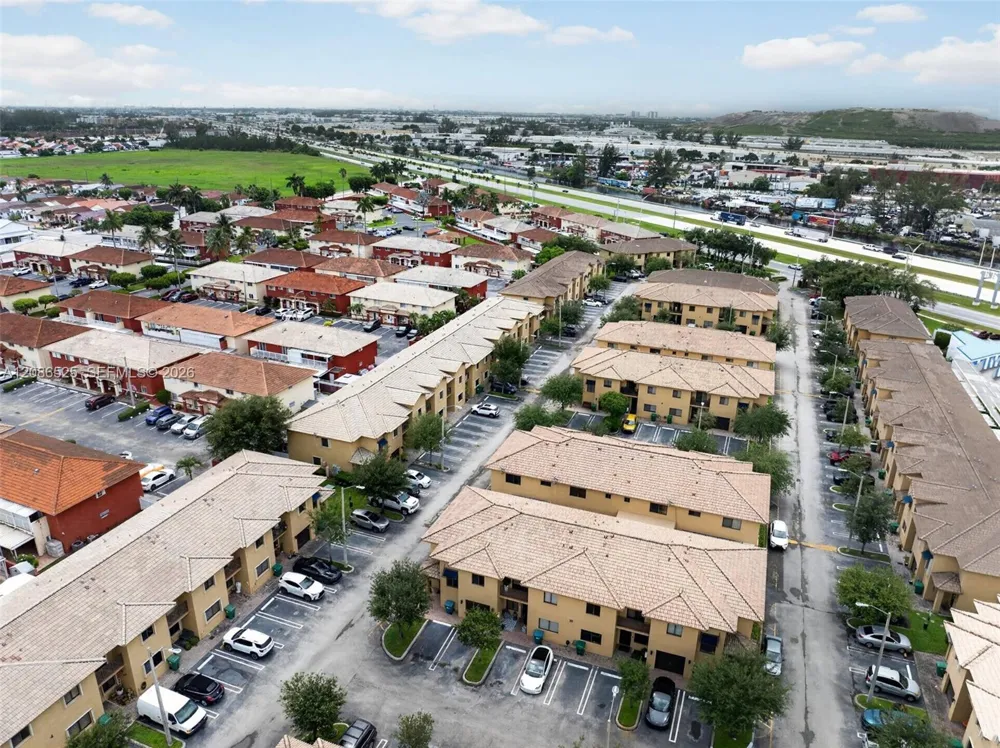 11115 W Okeechobee Rd #118 Hialeah Gardens, FL 33018