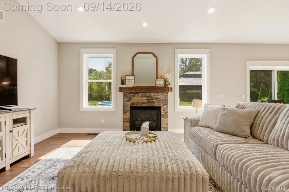 10180 Deere Drive Richfield Township, MI 48423