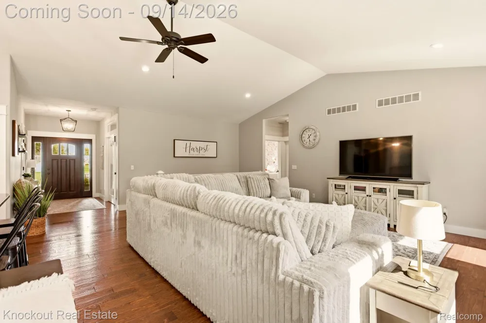 10180 Deere Drive Richfield Township, MI 48423