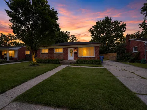 3136 Jarvis Avenue