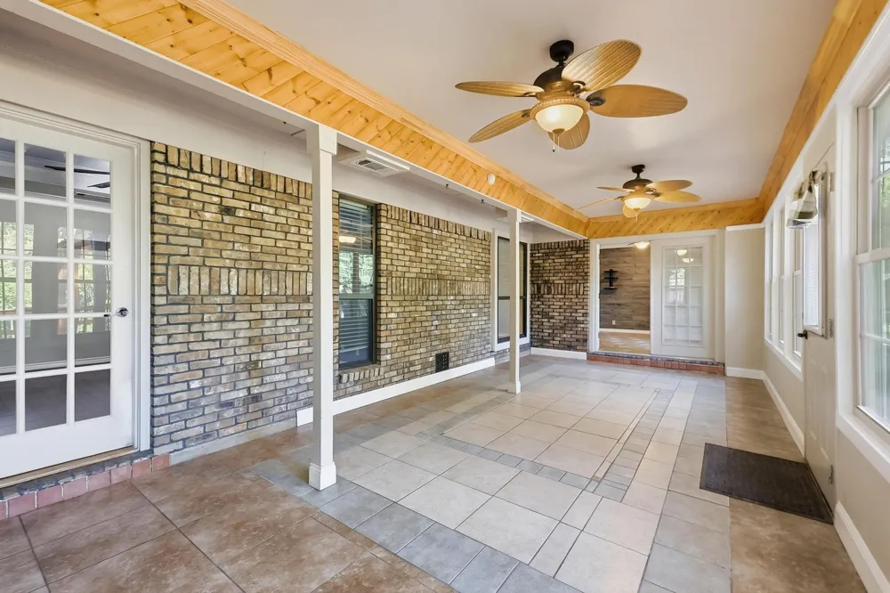 2809 Caprice Avenue Denison, TX 75020