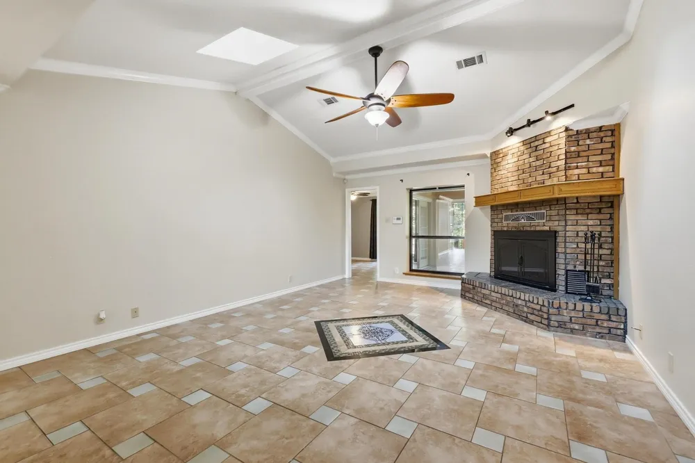 2809 Caprice Avenue Denison, TX 75020