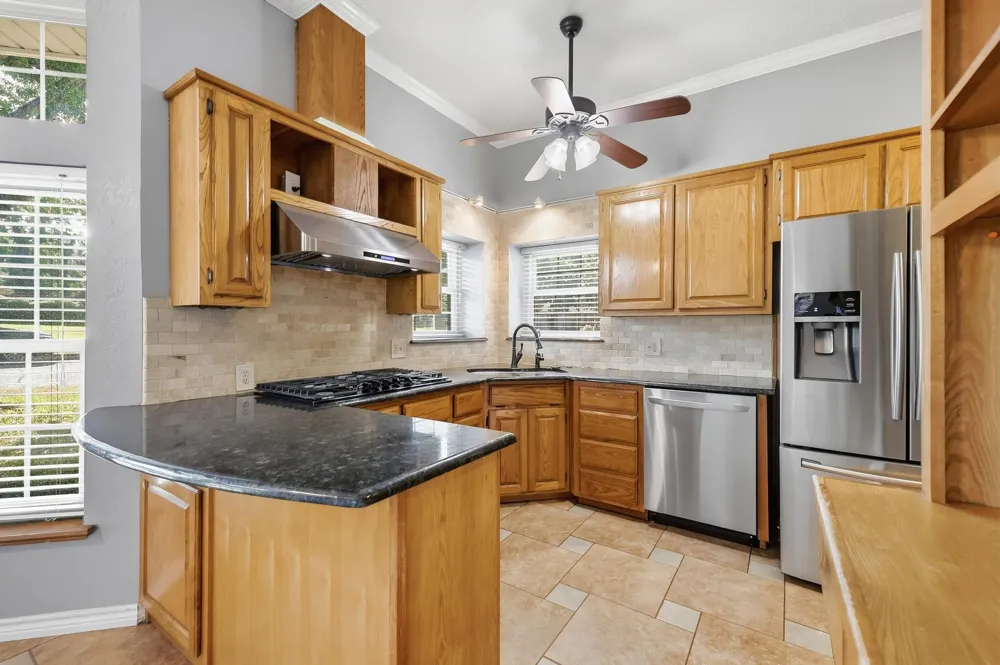 2809 Caprice Avenue Denison, TX 75020