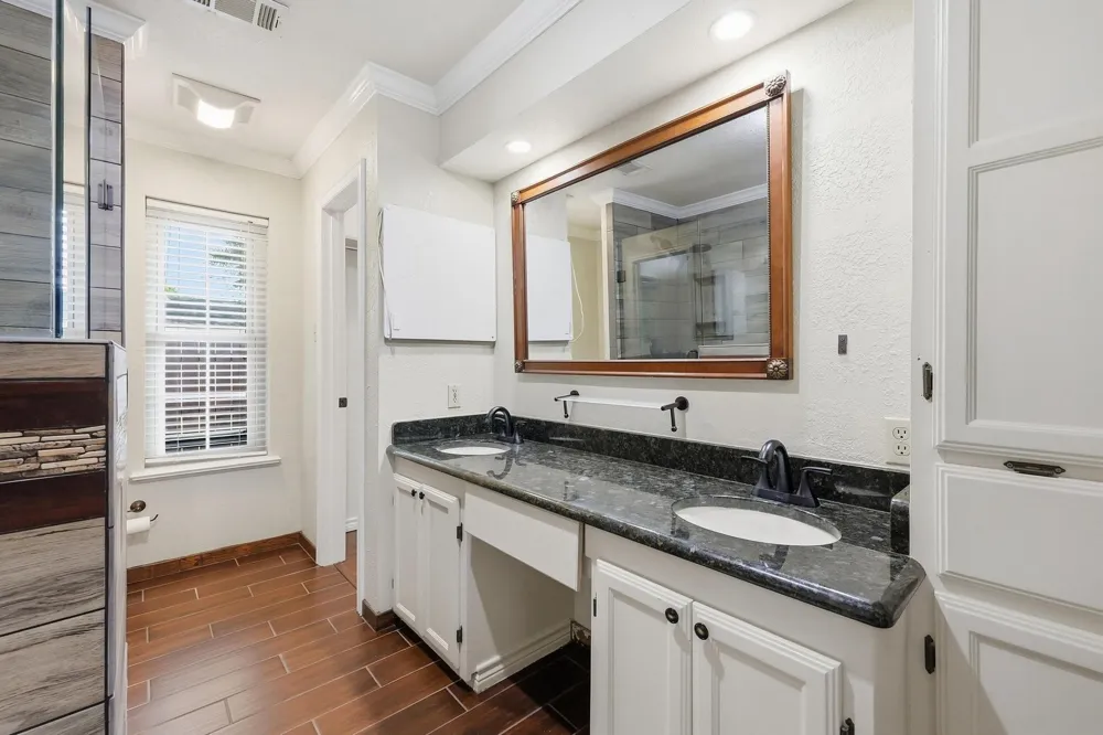 2809 Caprice Avenue Denison, TX 75020