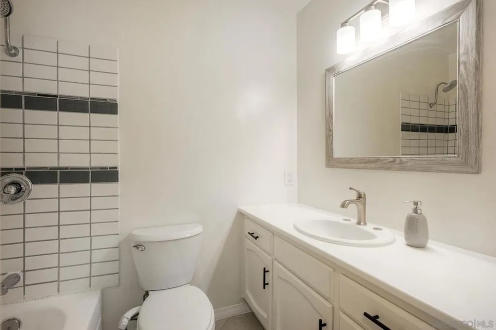 12166 Orange Crest Ct. #3 Lakeside, CA 92040