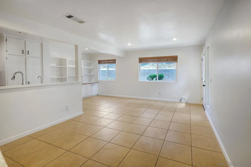 12166 Orange Crest Ct. #3 Lakeside, CA 92040
