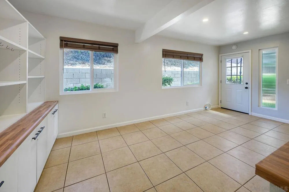12166 Orange Crest Ct. #3 Lakeside, CA 92040