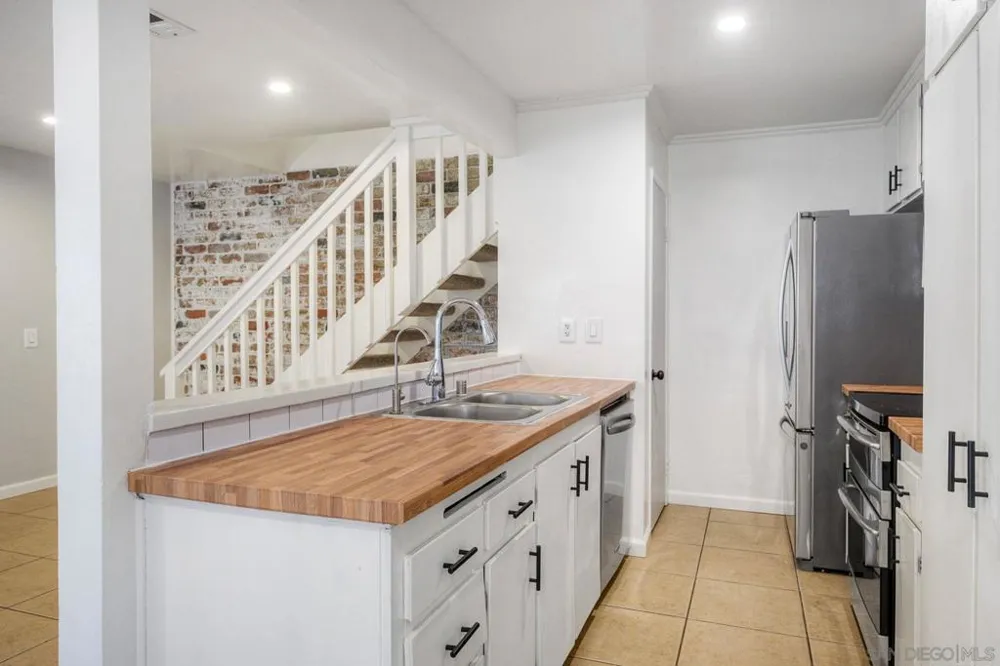 12166 Orange Crest Ct. #3 Lakeside, CA 92040
