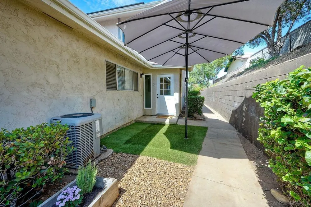 12166 Orange Crest Ct. #3 Lakeside, CA 92040