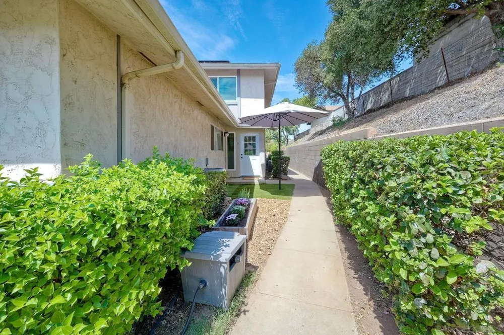 12166 Orange Crest Ct. #3 Lakeside, CA 92040