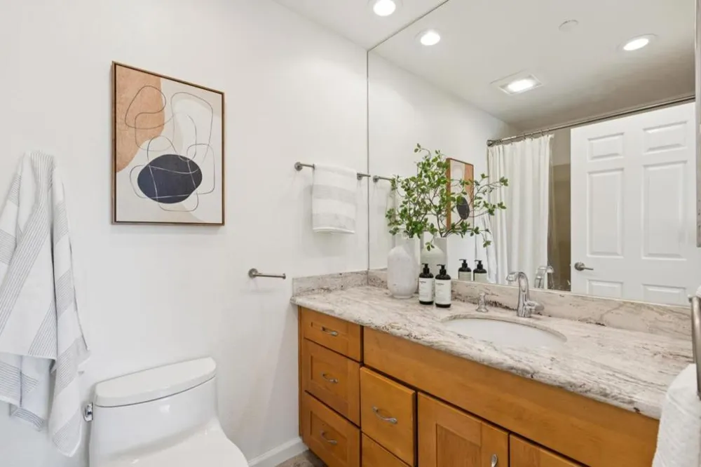 4157 El Camino Way #E Palo Alto, CA 94306