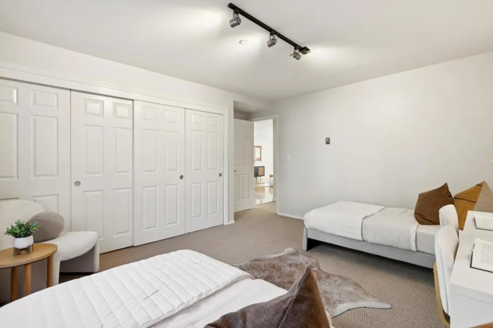 4157 El Camino Way #E Palo Alto, CA 94306