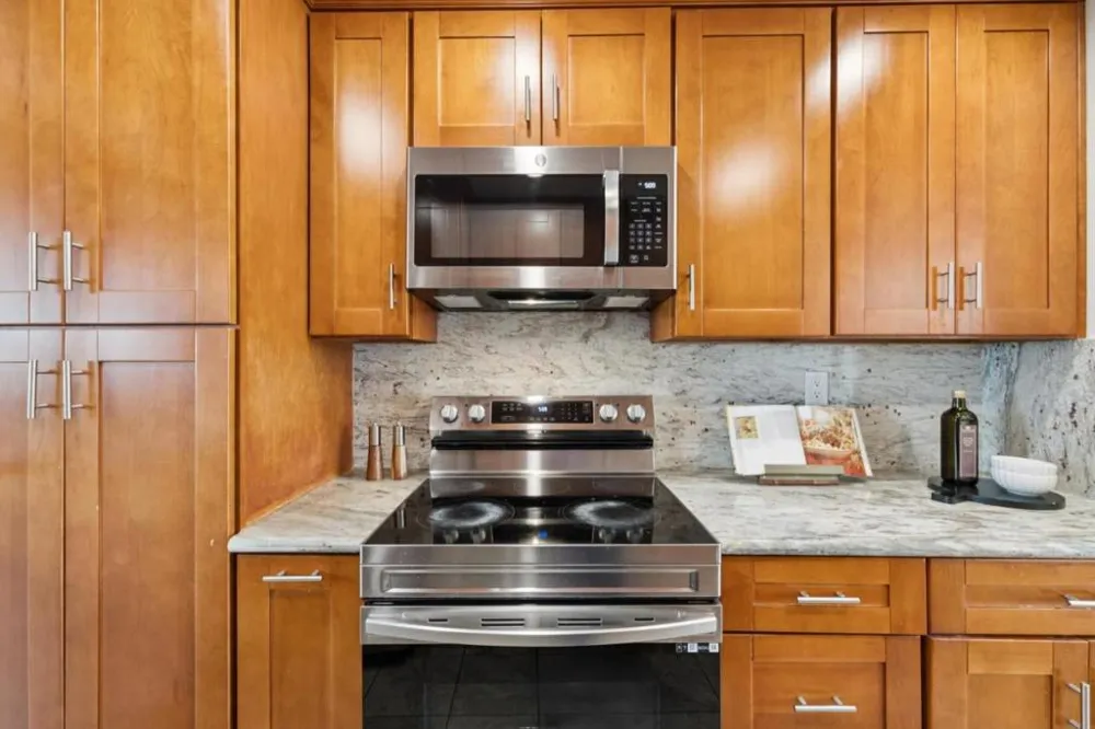 4157 El Camino Way #E Palo Alto, CA 94306