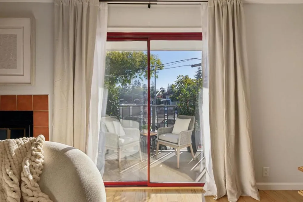 4157 El Camino Way #E Palo Alto, CA 94306