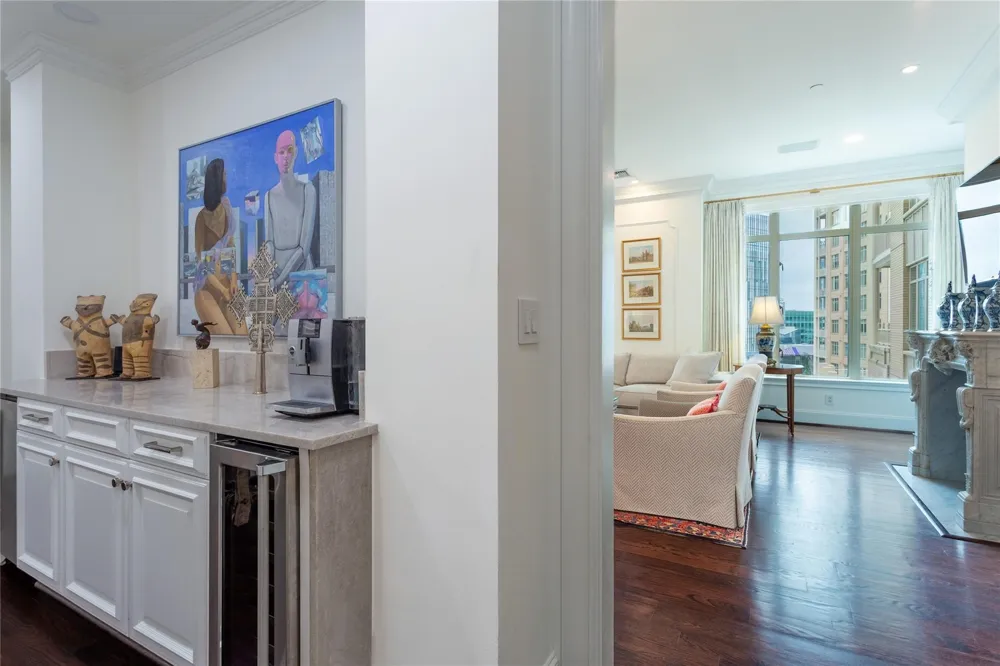 2525 PEARL STREET #1004 Dallas, TX 75201