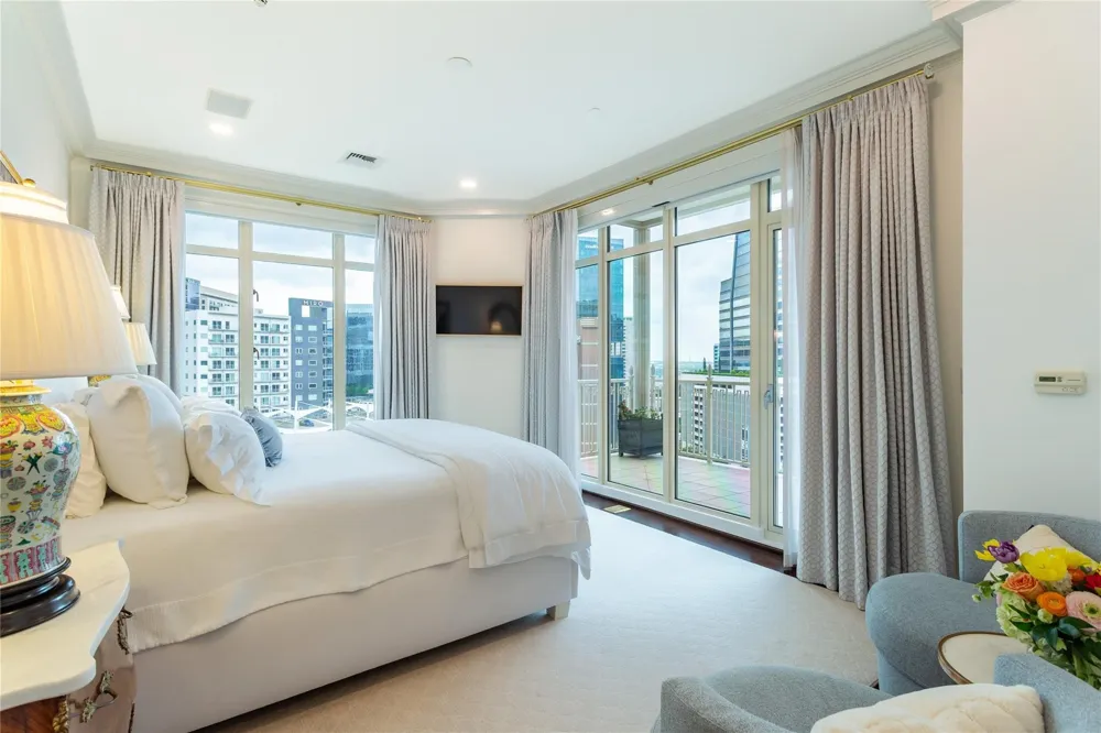 2525 PEARL STREET #1004 Dallas, TX 75201
