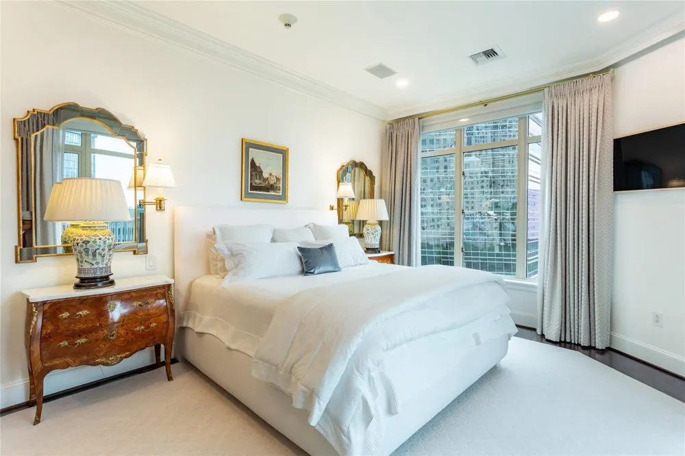 2525 PEARL STREET #1004 Dallas, TX 75201