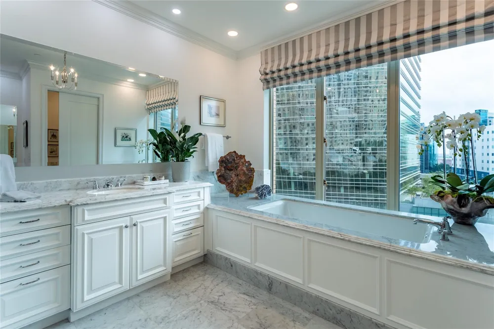2525 PEARL STREET #1004 Dallas, TX 75201