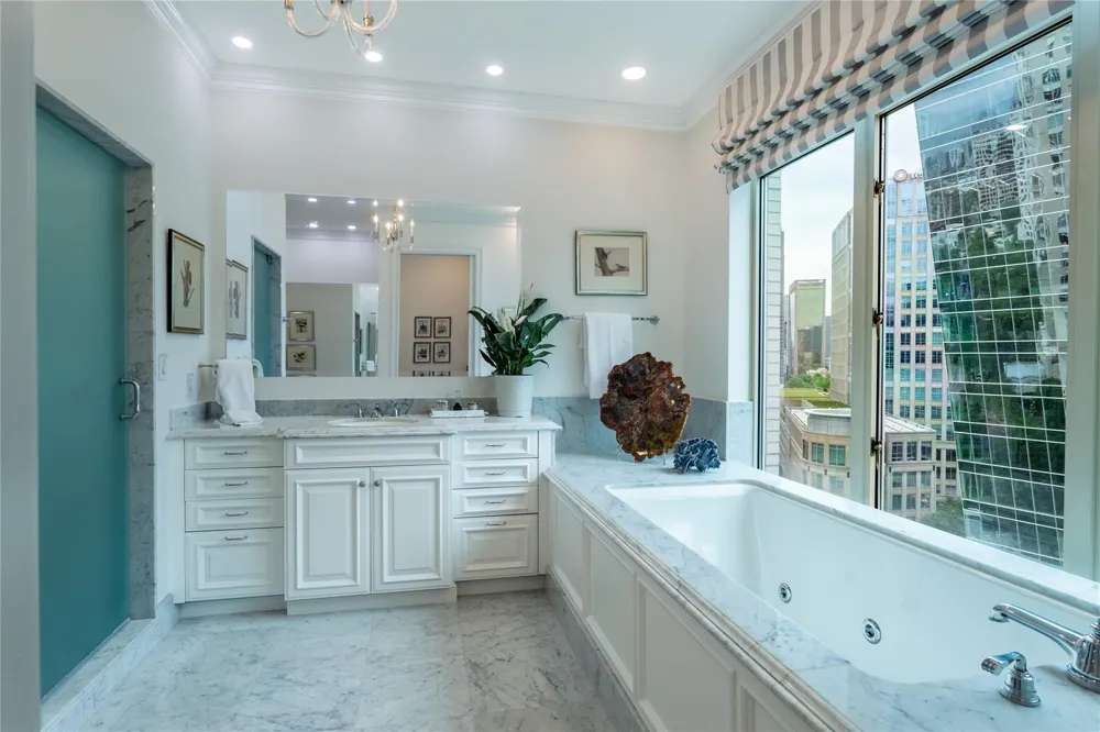 2525 PEARL STREET #1004 Dallas, TX 75201