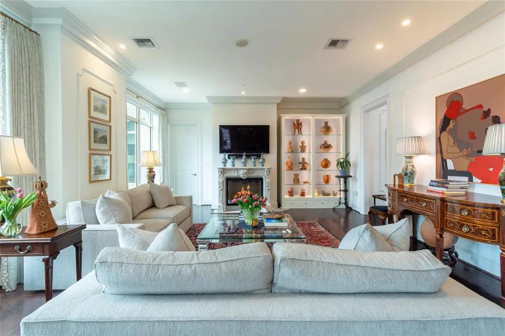 2525 PEARL STREET #1004 Dallas, TX 75201