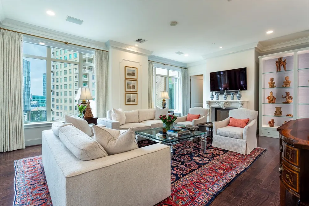 2525 PEARL STREET #1004 Dallas, TX 75201
