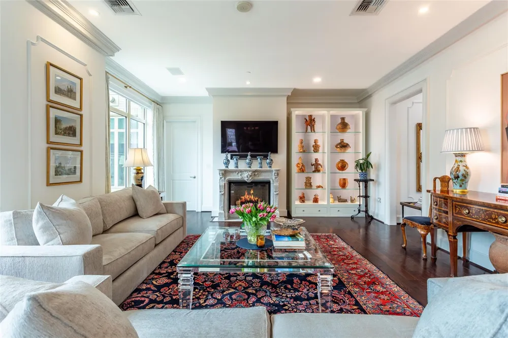 2525 PEARL STREET #1004 Dallas, TX 75201