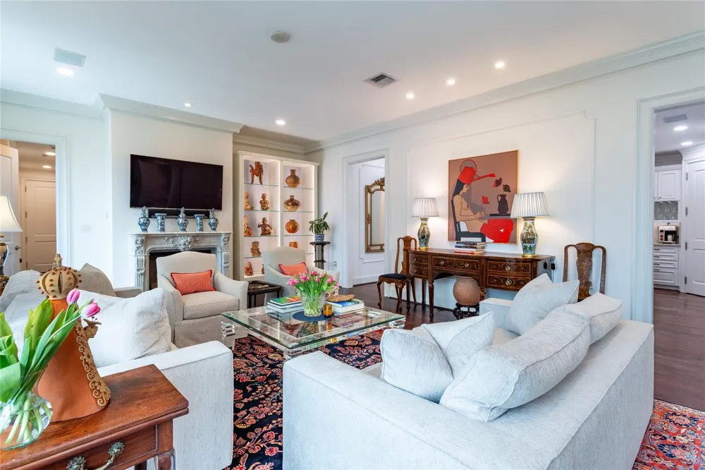 2525 PEARL STREET #1004 Dallas, TX 75201