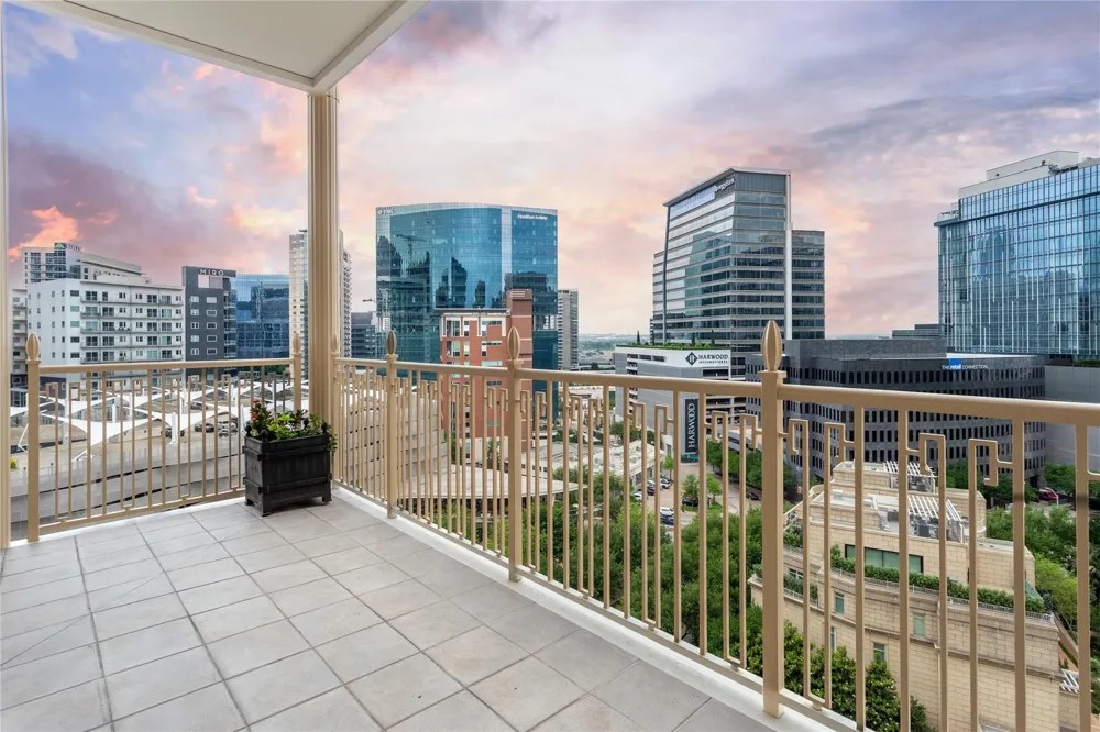 2525 PEARL STREET #1004 Dallas, TX 75201