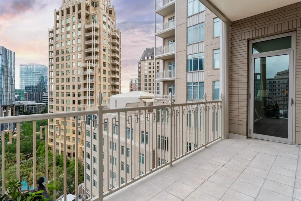 2525 PEARL STREET #1004 Dallas, TX 75201