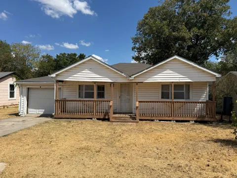 120 Las Vegas Trail