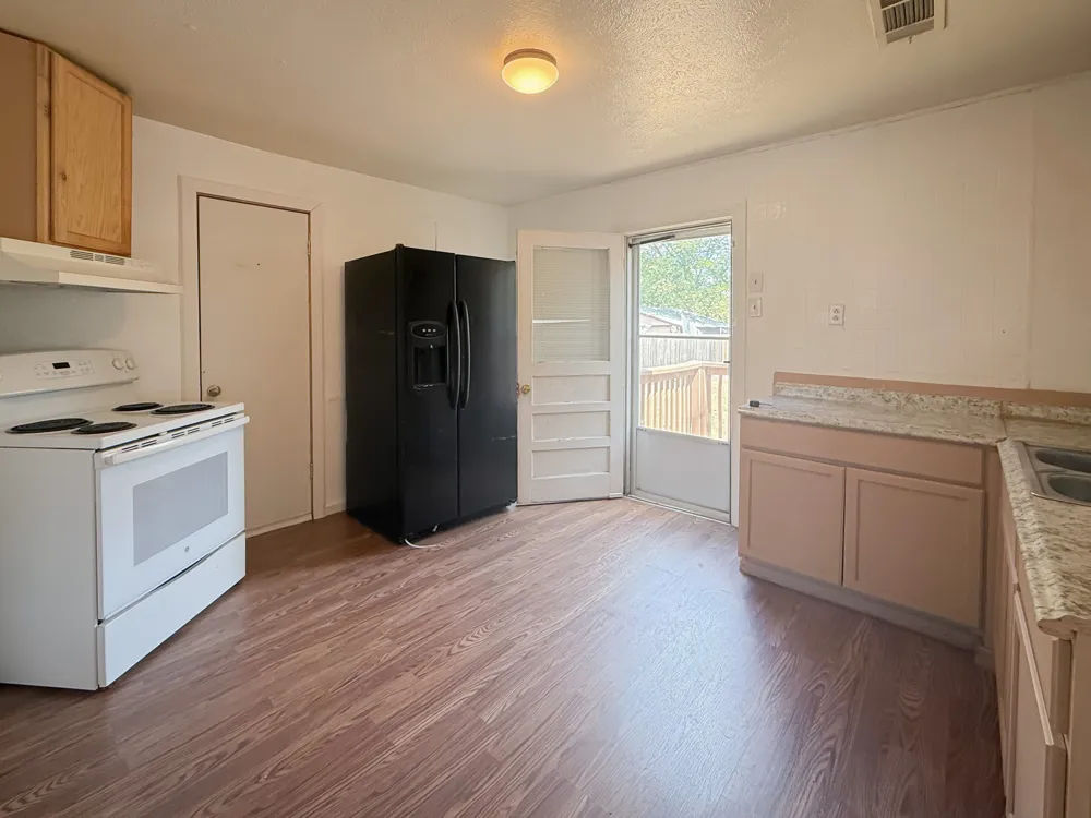 120 Las Vegas Trail White Settlement, TX 76108