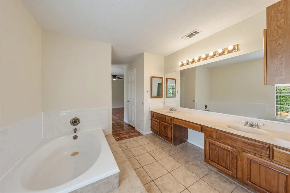 11302 Sky Ridge Drive Cypress, TX 77429