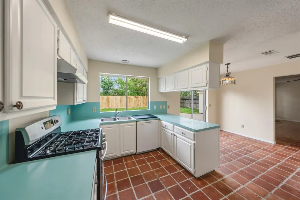 11302 Sky Ridge Drive Cypress, TX 77429