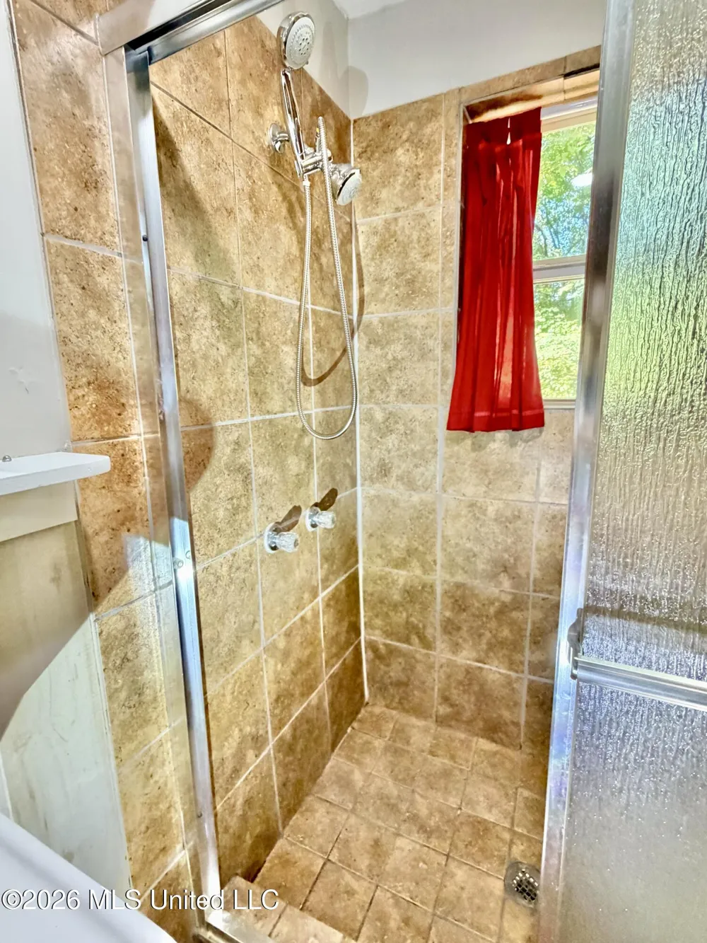 8 County Road 531 Como, MS 38619