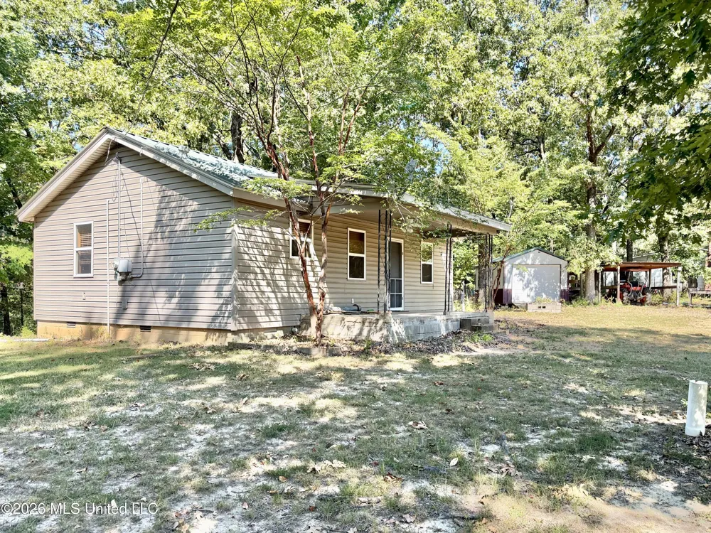 8 County Road 531 Como, MS 38619