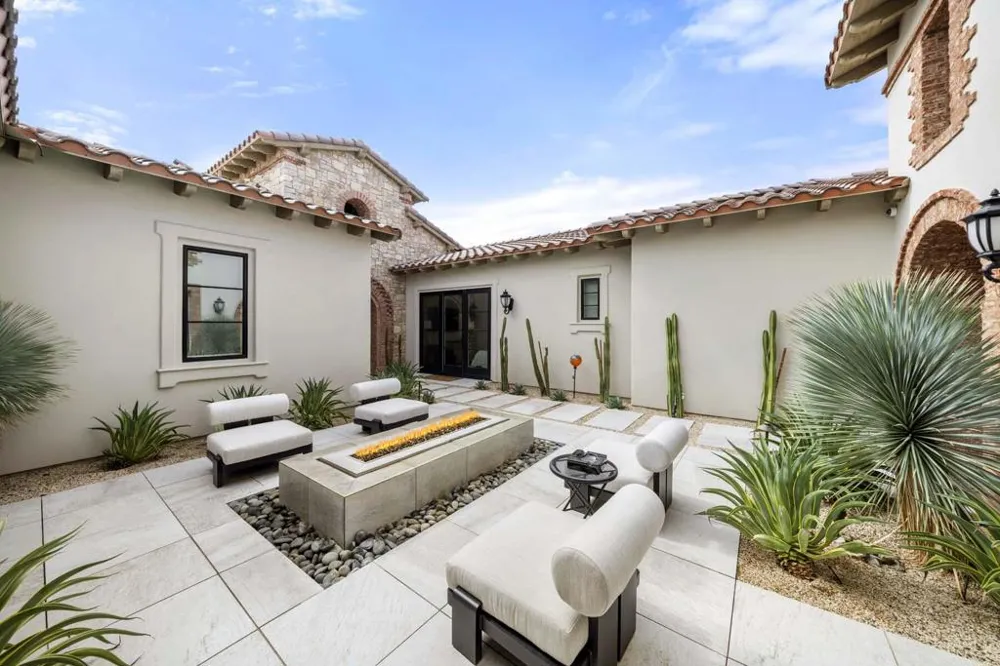81650 Ronda La Quinta, CA 92253