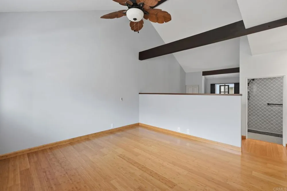 8437 Via Mallorca La Jolla, CA 92037