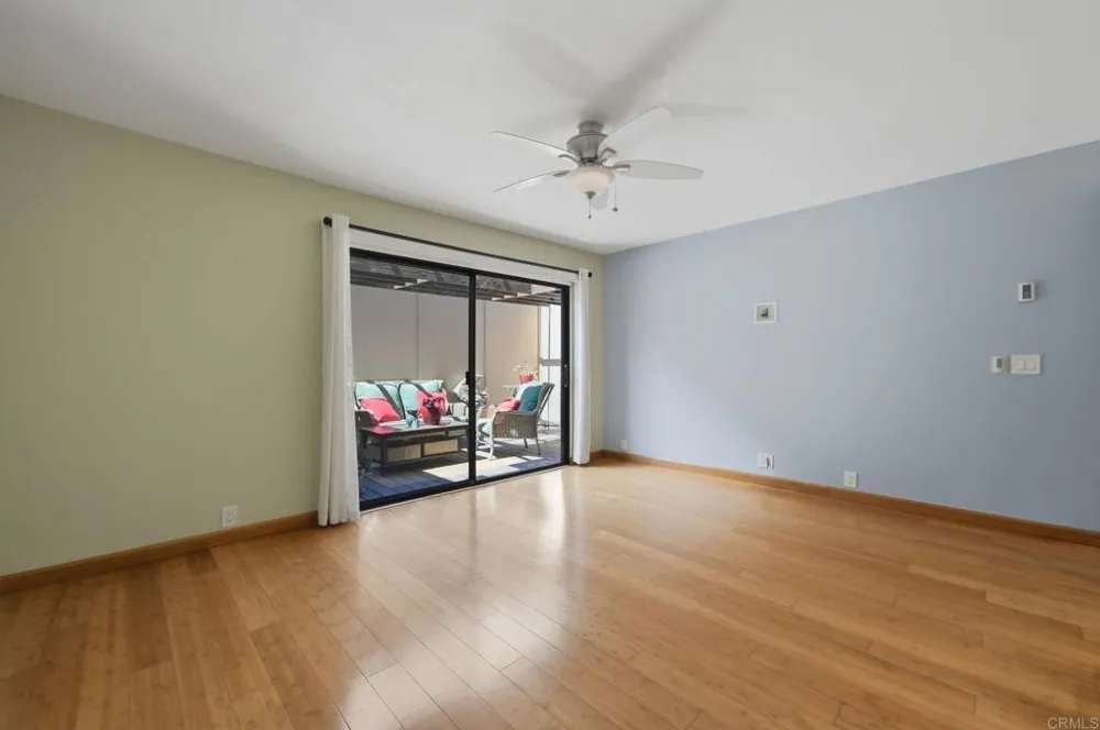 8437 Via Mallorca La Jolla, CA 92037