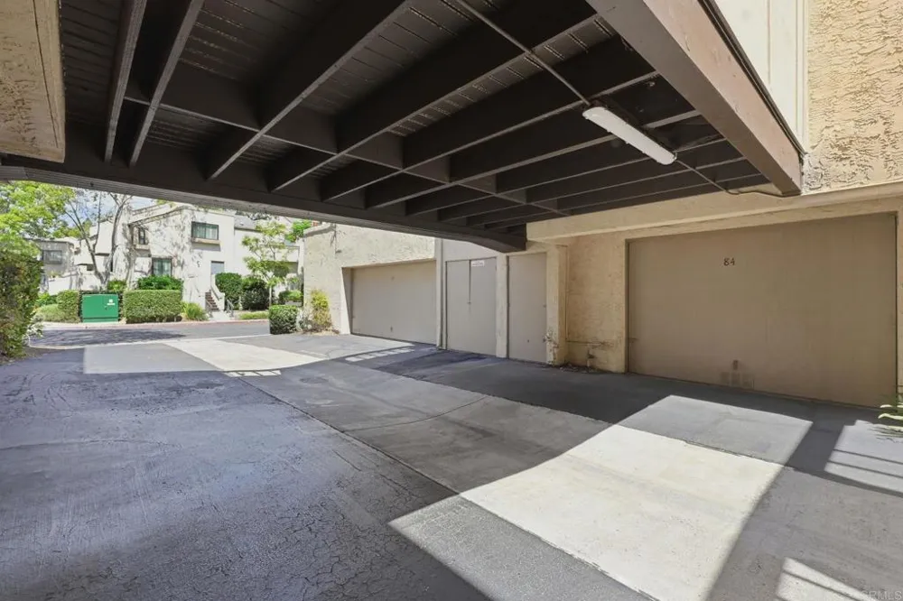 8437 Via Mallorca La Jolla, CA 92037
