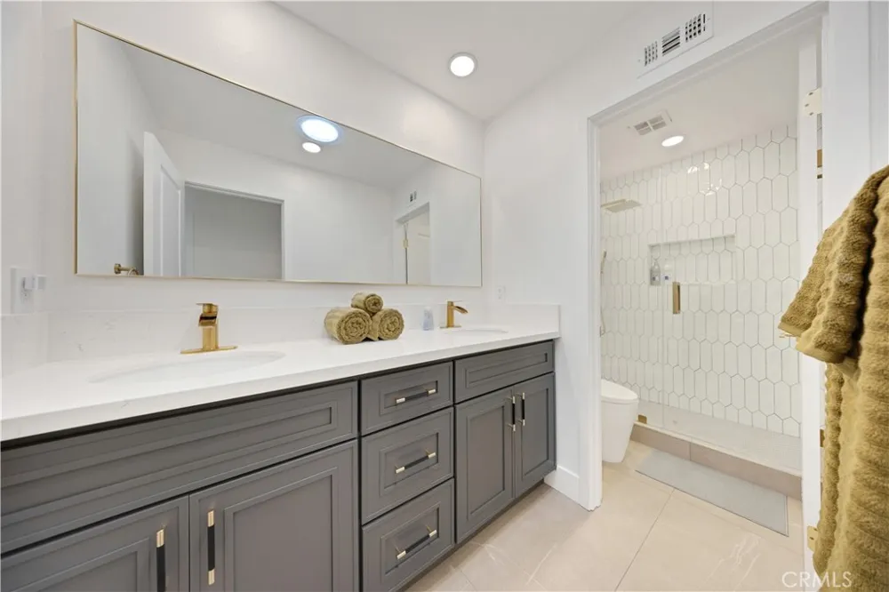 1107 Short Walnut, CA 91789