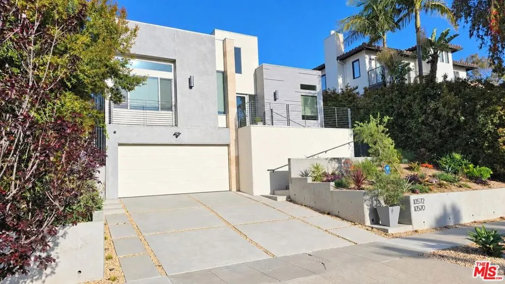10572 Putney Road Los Angeles, CA 90064