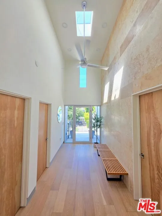 10572 Putney Road Los Angeles, CA 90064